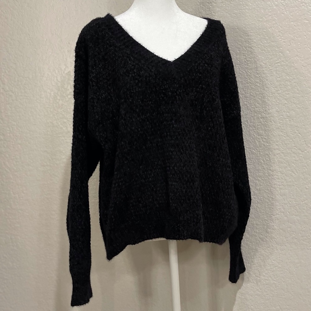 🆕 DOUBLE ZERO ULTRA PLUSH SWEATER IN BLACK